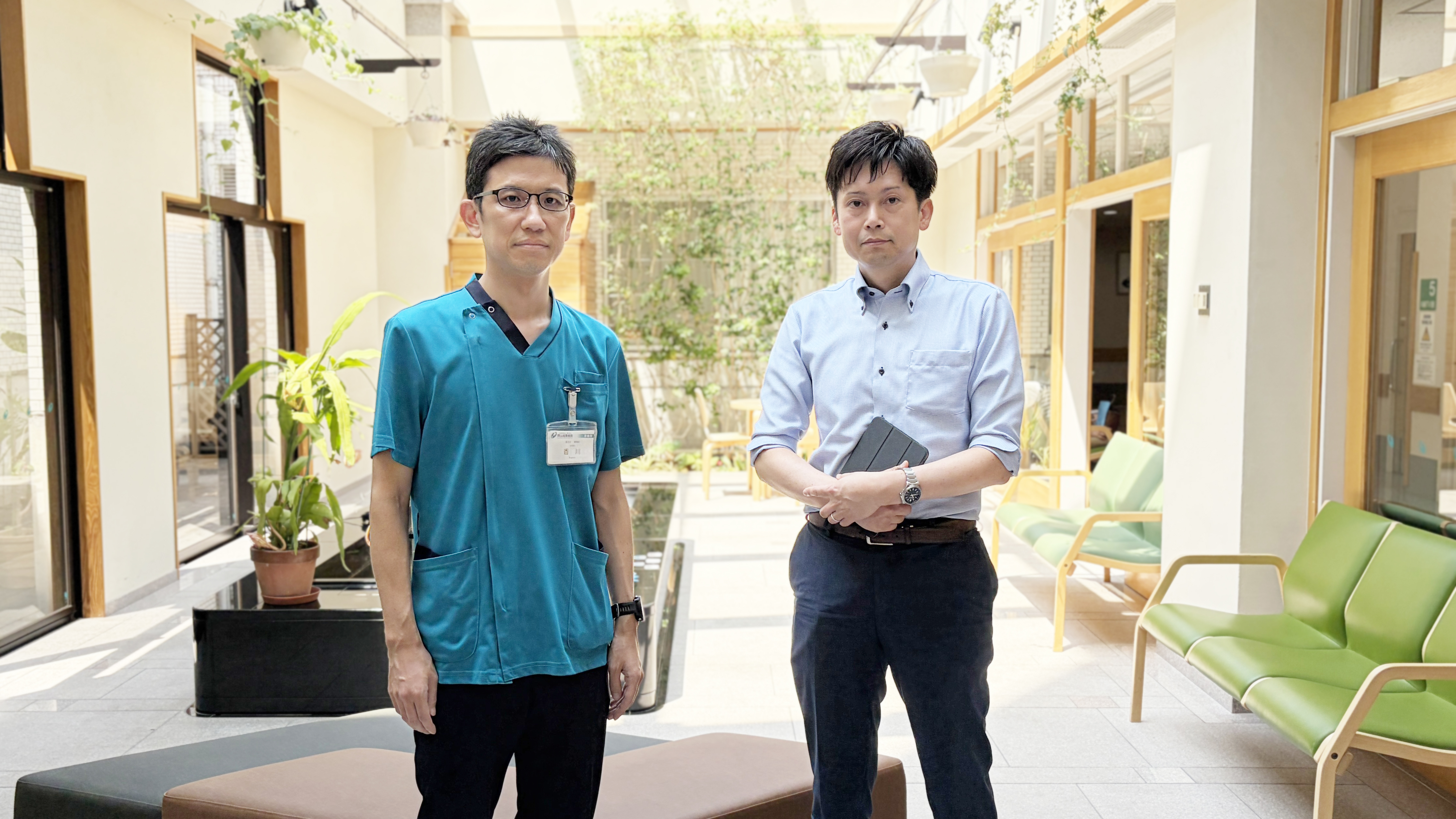 榊原 祥裕 氏(IT推進部門 CIO)、香川 陽人 氏(薬剤部 副主任)